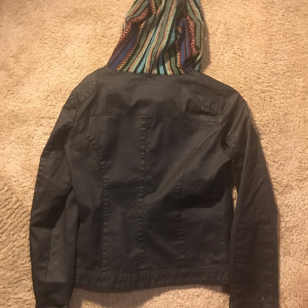 Jacket with tribal print hood